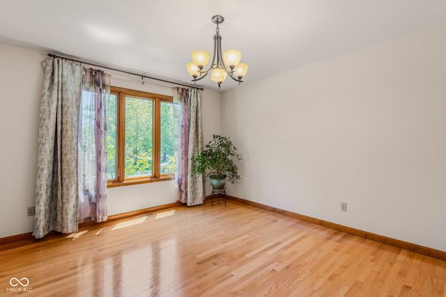 6064 Acorn Drive, Columbus, IN 47201