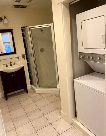 192 Pleasant St 2, Norwood, MA 02062