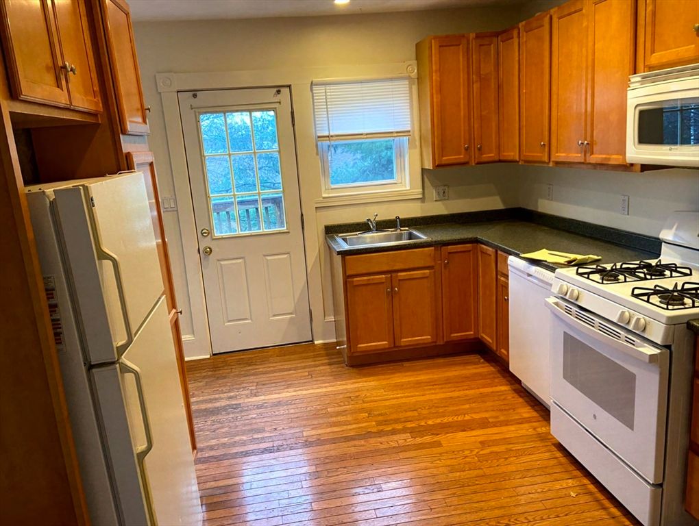 192 Pleasant St 2, Norwood, MA 02062