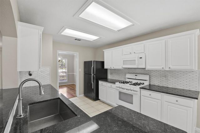 2003 Whitelaw Drive, Big Spring, TX 77386