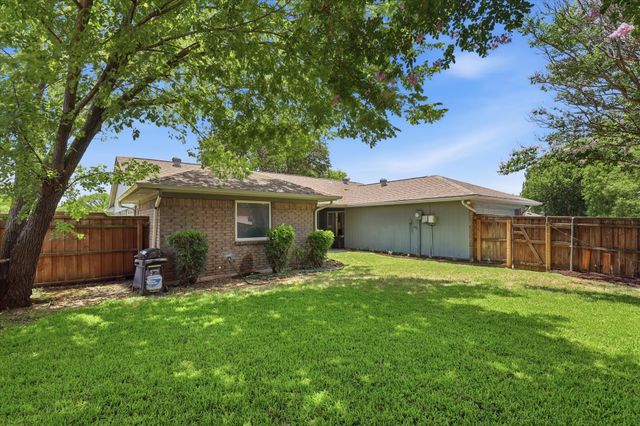 1017 Spicewood Drive, Plano, TX 75025