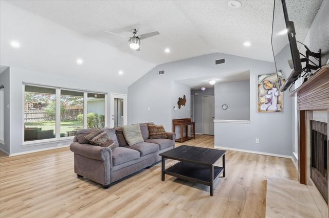 1017 Spicewood Drive, Plano, TX 75025