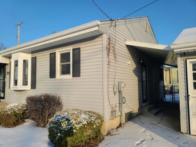 3818 68th STREET, Kenosha, WI 53142