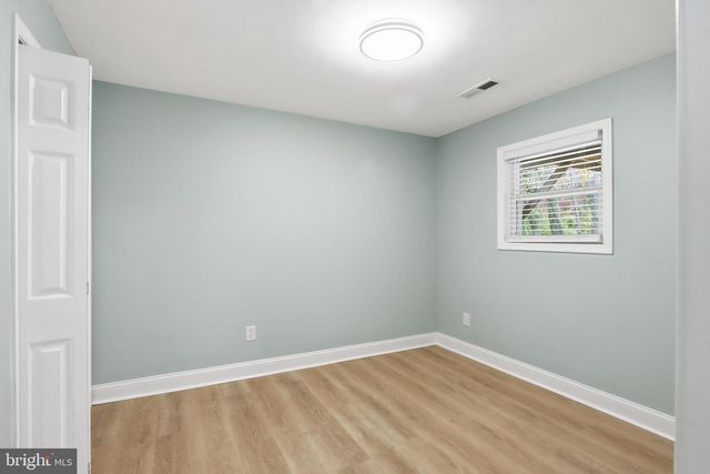 1215 HOLMEWOOD DR, Pasadena, MD 21122