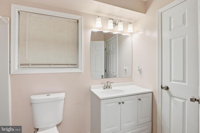 1215 HOLMEWOOD DR, Pasadena, MD 21122