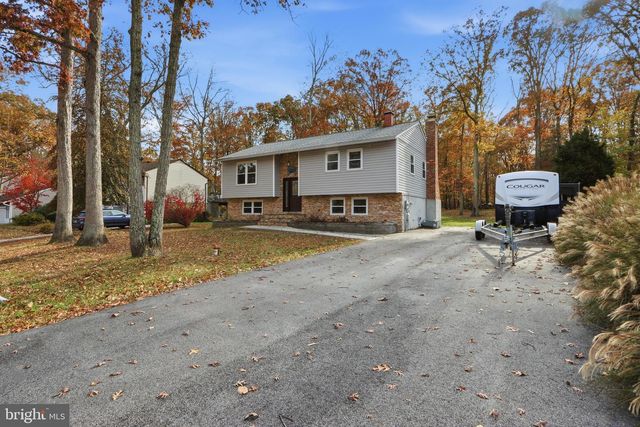 1215 HOLMEWOOD DR, Pasadena, MD 21122