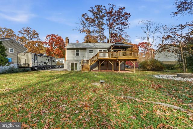 1215 HOLMEWOOD DR, Pasadena, MD 21122