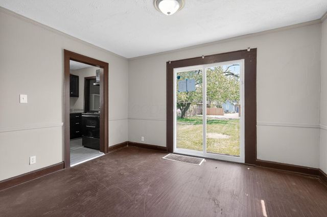 562 S Ogden Avenue, Columbus, OH 43204