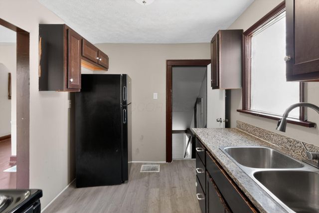 562 S Ogden Avenue, Columbus, OH 43204