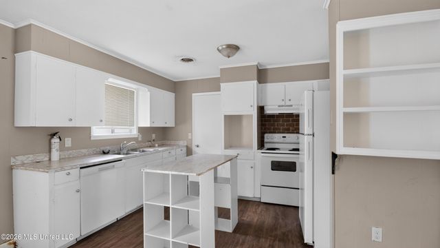 1128 Autumn Street, Jackson, MS 39212