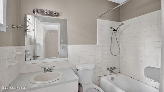 1128 Autumn Street, Jackson, MS 39212