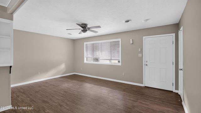 1128 Autumn Street, Jackson, MS 39212