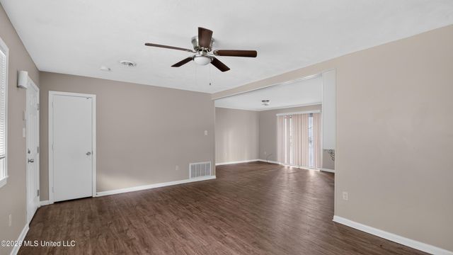 1128 Autumn Street, Jackson, MS 39212