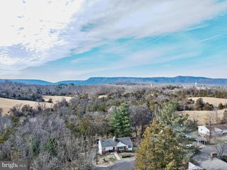 110 HIGHLAND CT, Luray, VA 22835