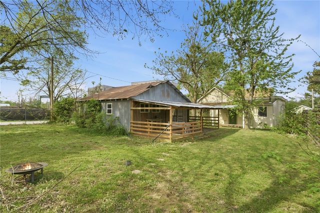 119 SE F Street, Bentonville, AR 72712