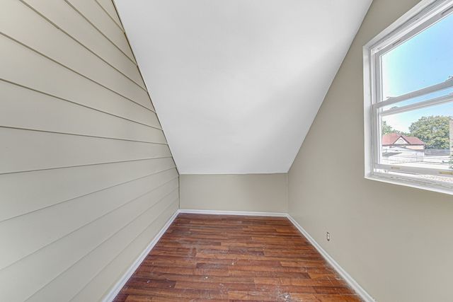 4824 W Byron Street, Chicago, IL 60641