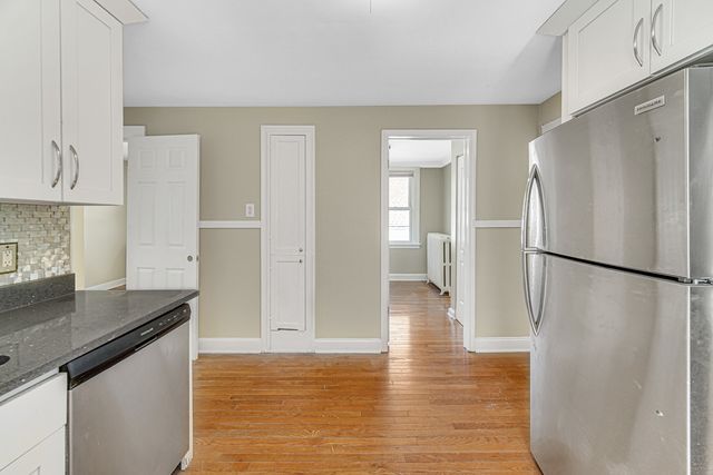 4824 W Byron Street, Chicago, IL 60641