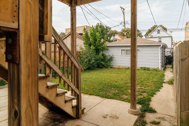 4824 W Byron Street, Chicago, IL 60641