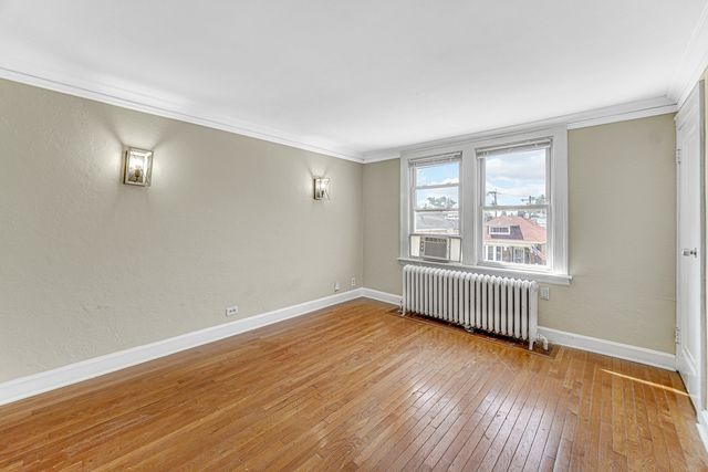 4824 W Byron Street, Chicago, IL 60641