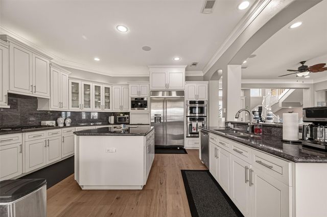 20719 E Sunset Bay Drive, Galveston, TX 77554