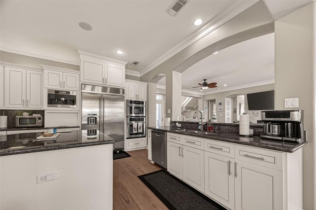 20719 E Sunset Bay Drive, Galveston, TX 77554