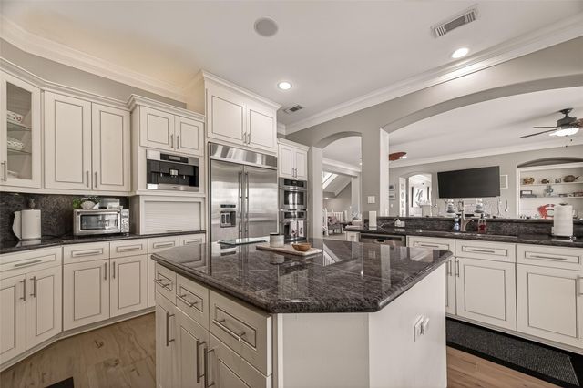 20719 E Sunset Bay Drive, Galveston, TX 77554