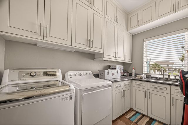 20719 E Sunset Bay Drive, Galveston, TX 77554