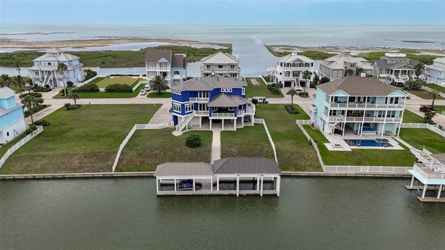 20719 E Sunset Bay Drive, Galveston, TX 77554