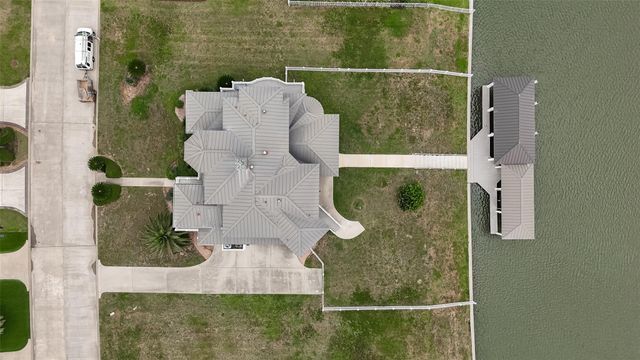 20719 E Sunset Bay Drive, Galveston, TX 77554