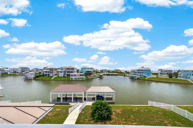 20719 E Sunset Bay Drive, Galveston, TX 77554