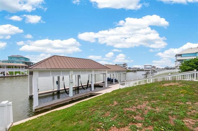 20719 E Sunset Bay Drive, Galveston, TX 77554