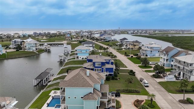 20719 E Sunset Bay Drive, Galveston, TX 77554