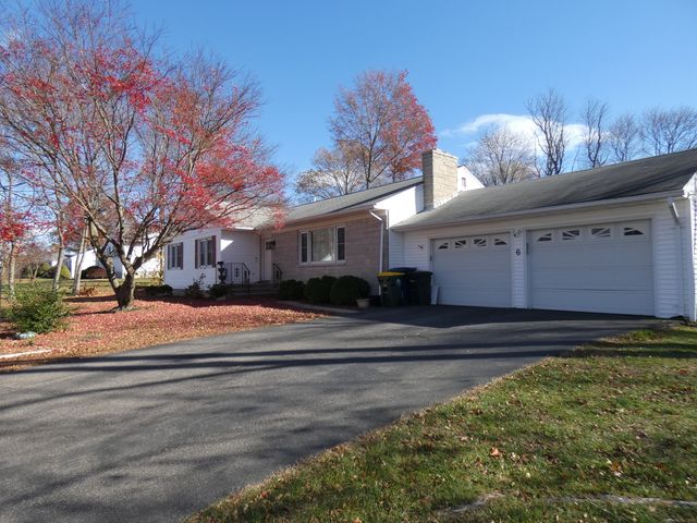 6 Greenfield Drive, Ansonia, CT 06401