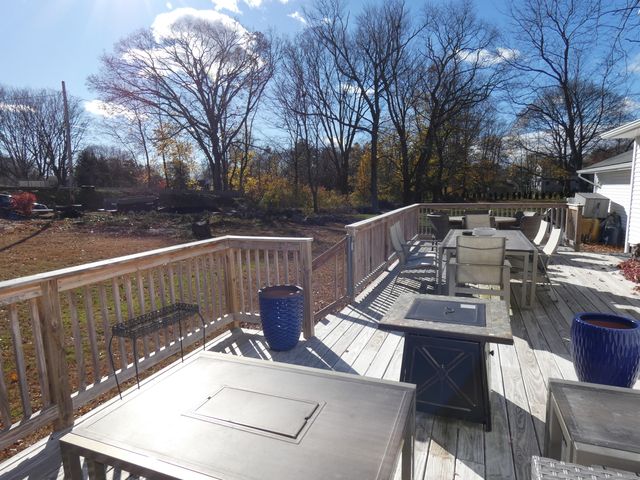 6 Greenfield Drive, Ansonia, CT 06401