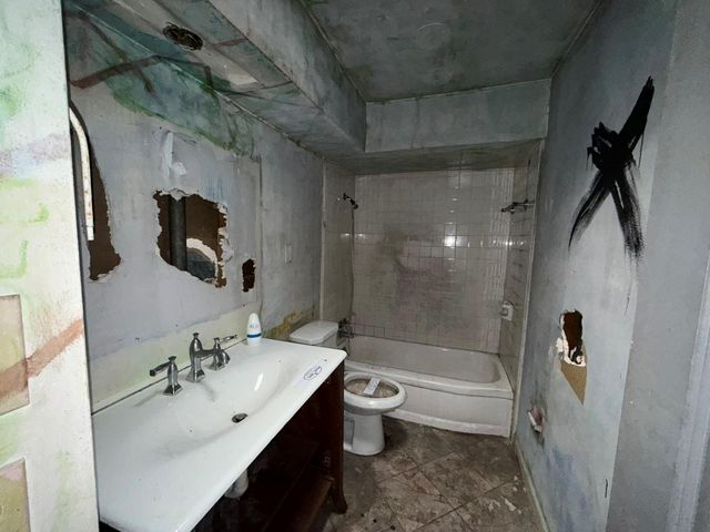 2663 Marilee Lane, Houston, TX 77057