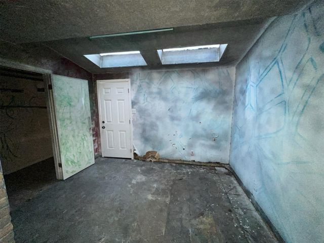 2663 Marilee Lane, Houston, TX 77057