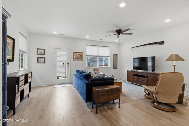 824 Edgerton Drive 509, Wilmington, NC 28412