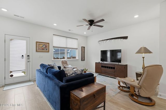 824 Edgerton Drive 509, Wilmington, NC 28412