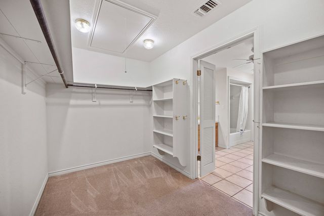 111 N Cloud Dr, Kerrville, TX 78028