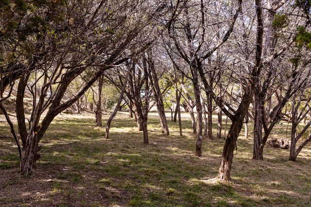 111 N Cloud Dr, Kerrville, TX 78028