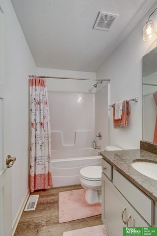 16929 Nebraska Avenue, Omaha, NE 68116