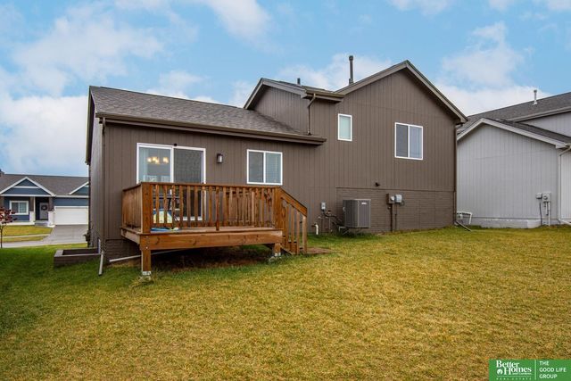 16929 Nebraska Avenue, Omaha, NE 68116