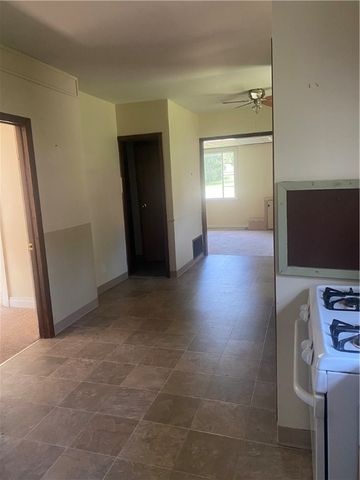 825 Broadway Street, Southport, NY 14904