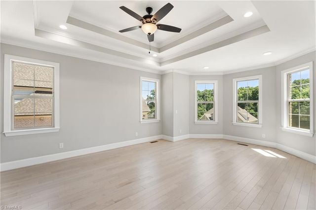 5477 Meadowlark Court, Winston-salem, NC 27106