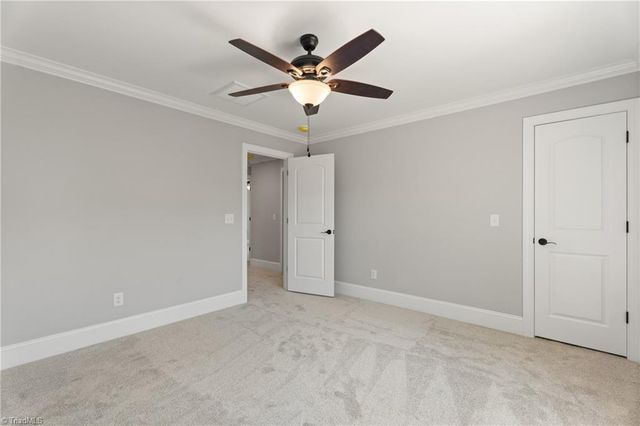 5477 Meadowlark Court, Winston-salem, NC 27106