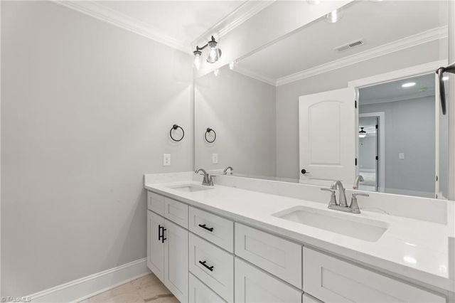 5477 Meadowlark Court, Winston-salem, NC 27106