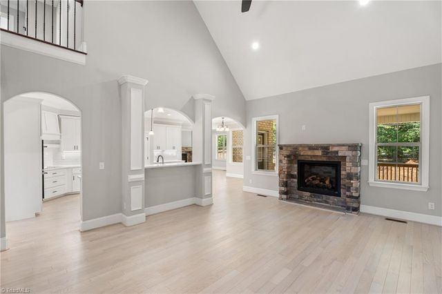 5477 Meadowlark Court, Winston-salem, NC 27106