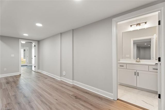 5477 Meadowlark Court, Winston-salem, NC 27106
