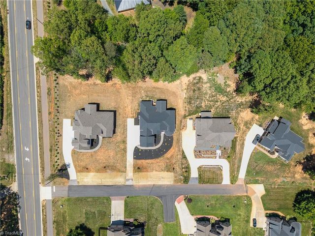 5477 Meadowlark Court, Winston-salem, NC 27106