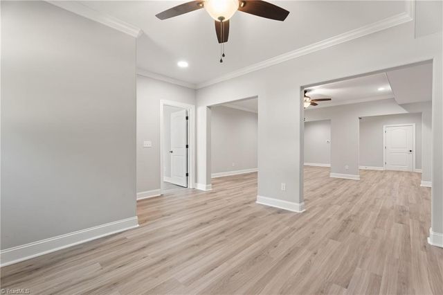 5477 Meadowlark Court, Winston-salem, NC 27106